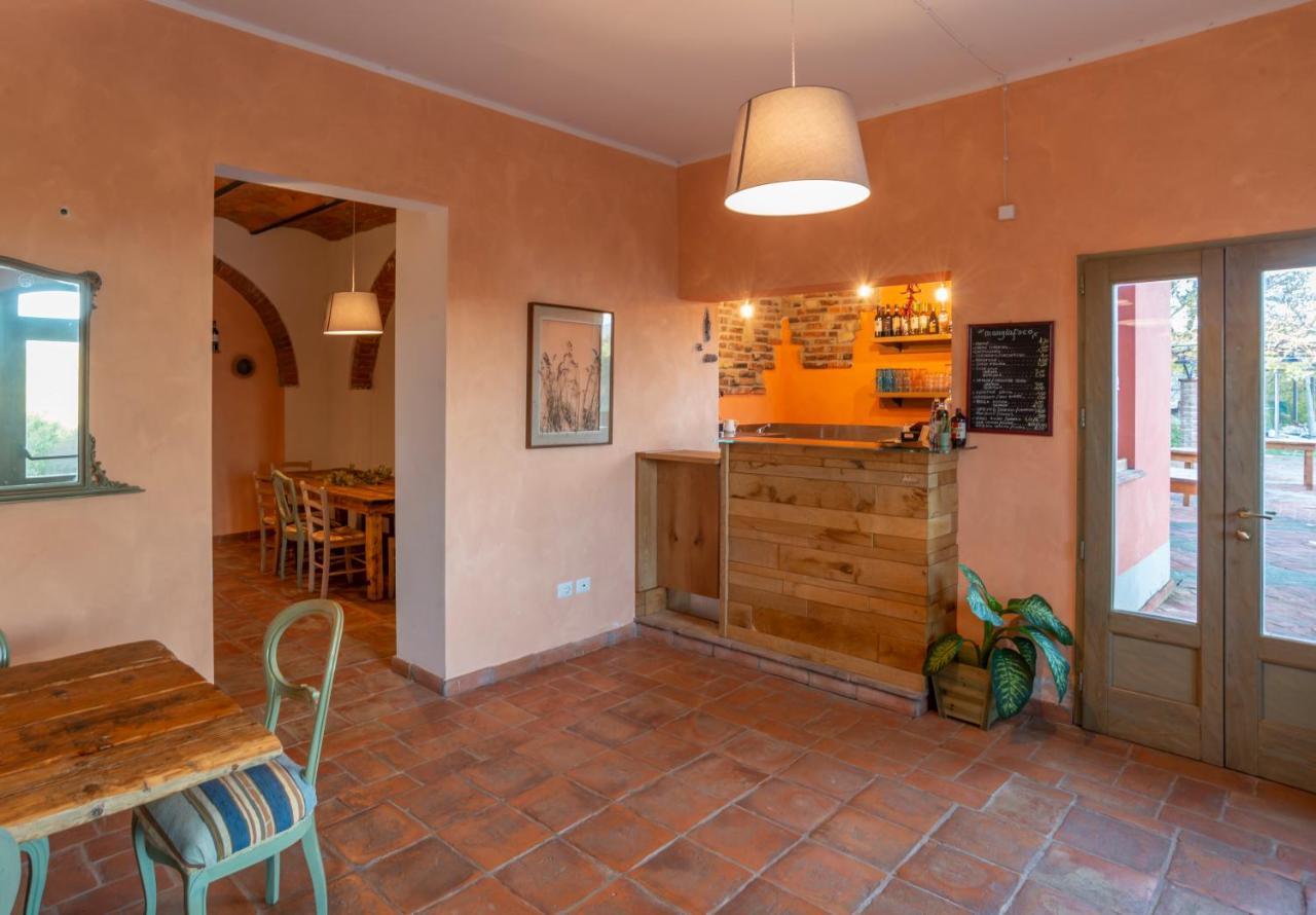 Casa Vacanze Le Fornaci 라테리나 외부 사진