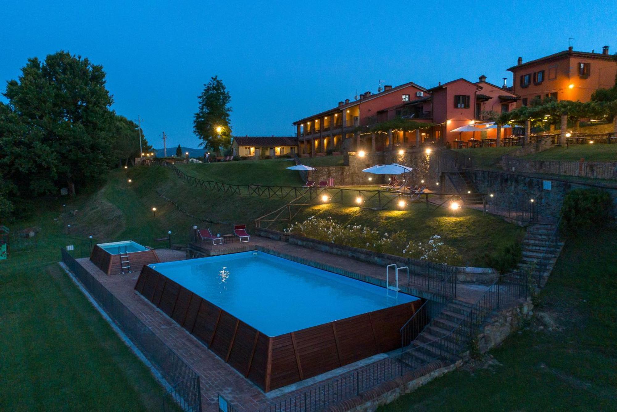 Casa Vacanze Le Fornaci 라테리나 외부 사진