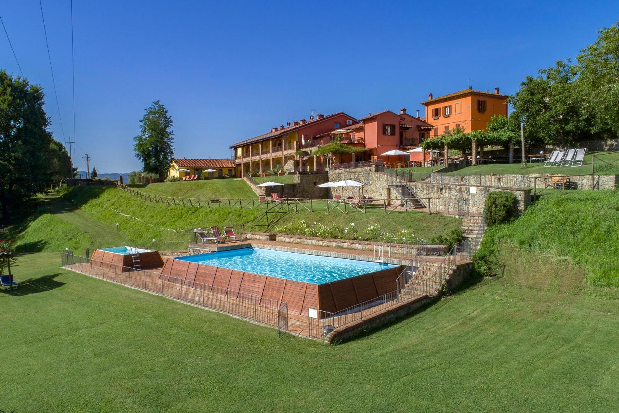Casa Vacanze Le Fornaci 라테리나 외부 사진